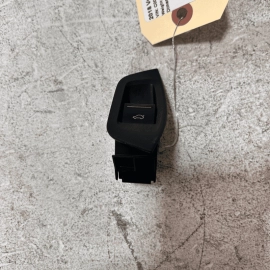 VOLKSWAGEN PASSAT 12-22 FRONT DRIVER SIDE DOOR TRUNK LID OPEN RELEASE SWITC