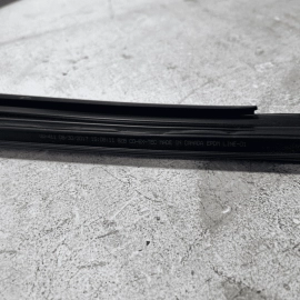 VOLKSWAGEN PASSAT 2012-2022 FRONT DRIVER DOOR WINDOW GLASS RUN CHANNEL SEAL
