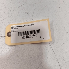 VOLKSWAGEN PASSAT 2016-2019 REAR DRIVER SIDE DOOR PANEL MOLDING TRIM COVER  VOLKSWAGEN PASSAT 2016-2019 REAR DRIVER SIDE DOOR PANEL MOLDING TRIM COVER