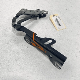 2017 - 2020  BMW 440i FRONT LEFT DRIVER SIDE HOOD BONET HINGE SUPPORT OEM