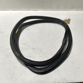 VOLKSWAGEN PASSAT 2012-2022 REAR DRIVER SIDE DOOR BODY WEATHERSTRIP SEAL OE VOLKSWAGEN PASSAT 2012-2022 REAR DRIVER SIDE DOOR BODY WEATHERSTRIP SEAL OE