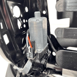 VOLKSWAGEN PASSAT 2012-2022 FRONT DRIVER SIDE SEAT FRAME TRACK RAIL & MOTOR