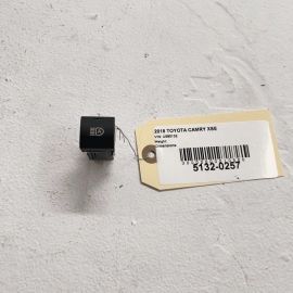 2018 Toyota Camry XSE Dash Auto Headlight Light Switch Control Unit OEM