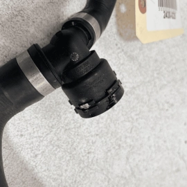 2017 - 2020 BMW 440i RADIATOR COOLANT EXPANSION TANK WATER HOSE LINE PIPE O