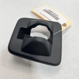 2017-2019 AUDI Q7 REAR RIGHT SIDE SEAT OUTER LOCKING TRIM COVER OEM 4M08836 2017-2019 AUDI Q7 REAR RIGHT SIDE SEAT OUTER LOCKING TRIM COVER OEM 4M08836