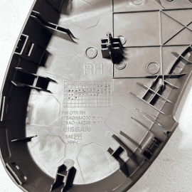 2009-2010 INFINITI FX35 FRONT RIGHT SIDE SEAT SWITCH BEZEL COVER TRIM PANEL