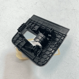 Rear Left 2ND Row Seat Inner Locking Bracket Cover Trim AUDI Q7 2017-2019 O