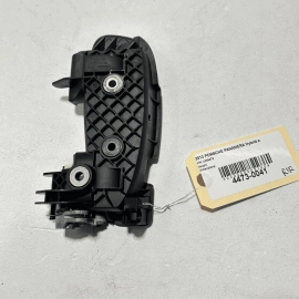Rear Passenger Side Door Exterior Handle Bracket 2010-2016 Porsche Panamera