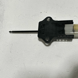 2010-2016 PORSCHE PANAMERA REAR RIGHT PASSENGER DOOR WINDOW SUN SHADE MOTOR