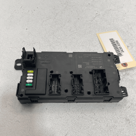 2017 - 2020 BMW 440i REAR FUSE RELAY BLOCK BCM BODY CONTROL MODULE UNIT OEM