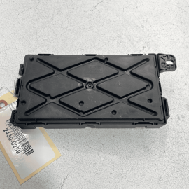 2017 - 2020 BMW 440i REAR FUSE RELAY BLOCK BCM BODY CONTROL MODULE UNIT OEM