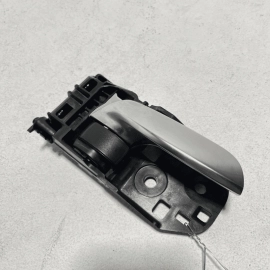 2015-2020 ACURA TLX REAR RIGHT SIDE INTERIOR DOOR PANEL HANDLE OEM 2015-2020 ACURA TLX REAR RIGHT SIDE INTERIOR DOOR PANEL HANDLE OEM