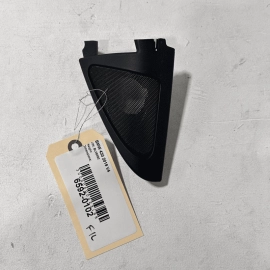 2017-2020 BMW 430I F36 FRONT LEFT DRIVER DOOR TWEETER SPEAKER GRILLE COVER  2017-2020 BMW 430I F36 FRONT LEFT DRIVER DOOR TWEETER SPEAKER GRILLE COVER