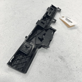 2017-2020 BMW 440I LEFT DRIVER SIDE ROCKER MOLDING SUPPORT LEDGE BRACKET OE 2017-2020 BMW 440I LEFT DRIVER SIDE ROCKER MOLDING SUPPORT LEDGE BRACKET OE