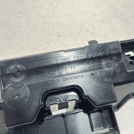 2017-2020 BMW 440I LEFT DRIVER SIDE ROCKER MOLDING SUPPORT LEDGE BRACKET OE 2017-2020 BMW 440I LEFT DRIVER SIDE ROCKER MOLDING SUPPORT LEDGE BRACKET OE