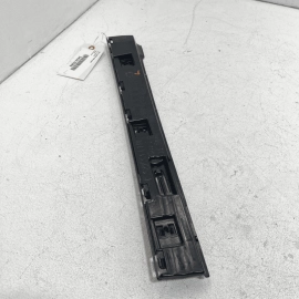 2017-2020 BMW 440I LEFT DRIVER SIDE ROCKER MOLDING SUPPORT LEDGE BRACKET OE 2017-2020 BMW 440I LEFT DRIVER SIDE ROCKER MOLDING SUPPORT LEDGE BRACKET OE