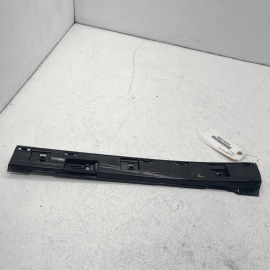 2017-2020 BMW 440I LEFT DRIVER SIDE ROCKER MOLDING SUPPORT LEDGE BRACKET OE 2017-2020 BMW 440I LEFT DRIVER SIDE ROCKER MOLDING SUPPORT LEDGE BRACKET OE