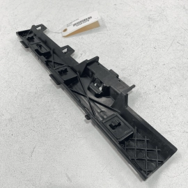 2017-2020 BMW 440I LEFT DRIVER SIDE ROCKER MOLDING SUPPORT LEDGE BRACKET OE 2017-2020 BMW 440I LEFT DRIVER SIDE ROCKER MOLDING SUPPORT LEDGE BRACKET OE