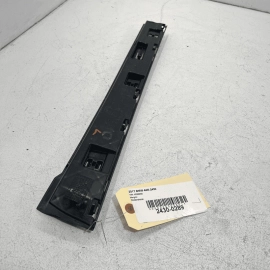 2017-2020 BMW 440I LEFT DRIVER SIDE ROCKER MOLDING SUPPORT LEDGE BRACKET OE 2017-2020 BMW 440I LEFT DRIVER SIDE ROCKER MOLDING SUPPORT LEDGE BRACKET OE