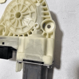 2010-2016 Porsche Panamera Rear Passenger Side Door Window Regulator Motor 