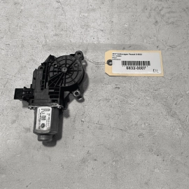 VOLKSWAGEN PASSAT 2012-2022 REAR PASSENGER SIDE DOOR WINDOW REGULATOR MOTOR