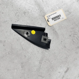 VOLKSWAGEN PASSAT 2012-22 REAR PASSENGER SIDE DOOR WINDOW CORNER COVER TRIM VOLKSWAGEN PASSAT 2012-22 REAR PASSENGER SIDE DOOR WINDOW CORNER COVER TRIM