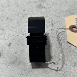 VOLKSWAGEN PASSAT 12-22 REAR PASSENGER SIDE DOOR WINDOW CONTROL SWITCH OEM VOLKSWAGEN PASSAT 12-22 REAR PASSENGER SIDE DOOR WINDOW CONTROL SWITCH OEM