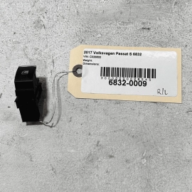 VOLKSWAGEN PASSAT 12-22 REAR PASSENGER SIDE DOOR WINDOW CONTROL SWITCH OEM VOLKSWAGEN PASSAT 12-22 REAR PASSENGER SIDE DOOR WINDOW CONTROL SWITCH OEM