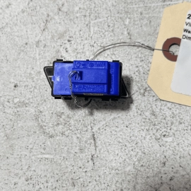 VOLKSWAGEN PASSAT 16-22 REAR RIGHT PASSENGER SIDE DOOR LOCK UNLOCK SWITCH O