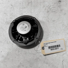 VOLKSWAGEN PASSAT 2012 - 2022 REAR RIGHT OR LEFT DOOR AUDIO SPEAKER OEM 1PC