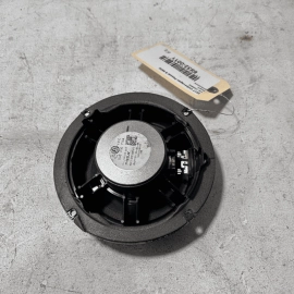 VOLKSWAGEN PASSAT 2012 - 2022 REAR RIGHT OR LEFT DOOR AUDIO SPEAKER OEM 1PC