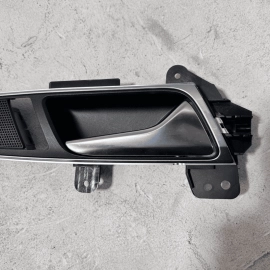 VOLKSWAGEN PASSAT 12-22 REAR PASSENGER SIDE DOOR INTERIOR HANDLE OEM