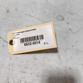 VOLKSWAGEN PASSAT 2016-2019 REAR PASSENGER DOOR INTERIOR TRIM BEZEL MOLDING VOLKSWAGEN PASSAT 2016-2019 REAR PASSENGER DOOR INTERIOR TRIM BEZEL MOLDING