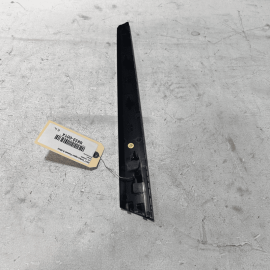 VOLKSWAGEN PASSAT 2016-2019 REAR PASSENGER DOOR INTERIOR TRIM BEZEL MOLDING