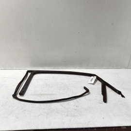 VOLKSWAGEN PASSAT 2012-2019 REAR PASSENGER DOOR WINDOW RUN CHANNEL SEAL OEM