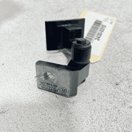 2017 – 2020 BMW X1 440I Front Left Driver Side Lower Door Hinge BLUE A89 OE