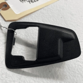21-23 KIA K5 FRONT RIGHT PASSENGER SIDE EXTERIOR DOOR HANDLE CAP OEM