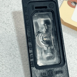 AUDI Q7 PREMIUM REAR LEFT OR RIGHT LICENSE NUMBER PLATE LIGHT LAMP 2018-202