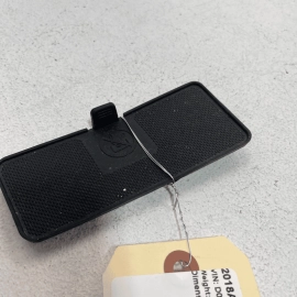 2017-2019 AUDI Q7 CENTER CONSOLE STORAGE COMPARTMENT BIN TRAY INSERT MAT OE 2017-2019 AUDI Q7 CENTER CONSOLE STORAGE COMPARTMENT BIN TRAY INSERT MAT OE