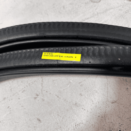 VOLKSWAGEN PASSAT 2012-22 FRONT PASSENGER SIDE DOOR ONBODY WEATHERSTRIP SEA