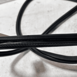 VOLKSWAGEN PASSAT 2012-22 FRONT PASSENGER SIDE DOOR ONBODY WEATHERSTRIP SEA