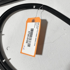 2015-2020 ACURA TLX FRONT RIGHT PASSENGER DOOR OUTER WEATHER STRIP SEAL OEM 2015-2020 ACURA TLX FRONT RIGHT PASSENGER DOOR OUTER WEATHER STRIP SEAL OEM