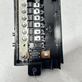 Ingenium Engine Fuse Box Board Jaguar XE 2017-2019 OEM