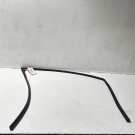 ACURA TLX 2015-2020 FRONT DRIVER SIDE WINDOW CHANNEL DOOR RUN SEAL GLASS OE