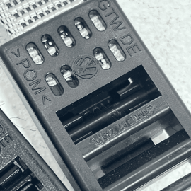 2017-2023 AUDI Q7 SQ7 STORAGE POCKET RETAINER STRAP OEM 4M0867749A