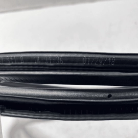 2018-2023 VOLKSWAGEN ATLAS FRONT PASSENGER SIDE DOOR BODY WEATHERSTRIP SEAL