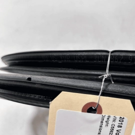 2018-2023 VOLKSWAGEN ATLAS FRONT PASSENGER SIDE DOOR BODY WEATHERSTRIP SEAL