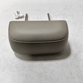 18-21 VOLKSWAGEN ATLAS REAR CENTER 2ND ROW SEAT HEADREST HEAD REST OEM