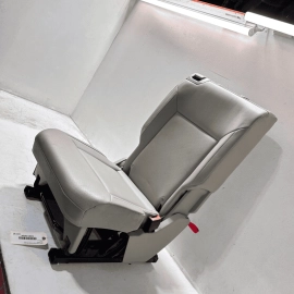 2018-2020 VOLKSWAGEN ATLAS REAR 2RD ROW RIGHT PASSENGER SIDE SEAT COMPLETE 