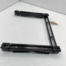 Front Seat Track Bracket Fir Left Or Right Side Console AUDI Q7 2017-2023 O